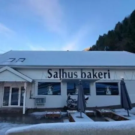 Apartament Salhusvegen *